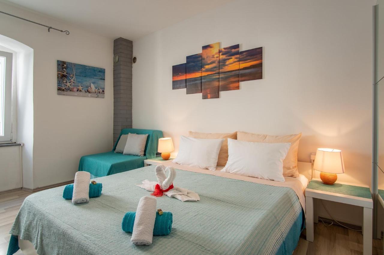 Private Holliday Apartment Pag Town Eksteriør billede